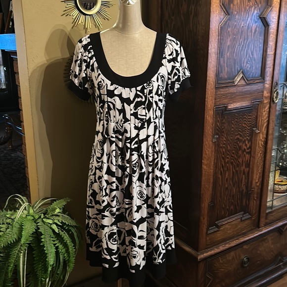 Empire Waist Floral Dress Size 10 - Picture 3 of 12